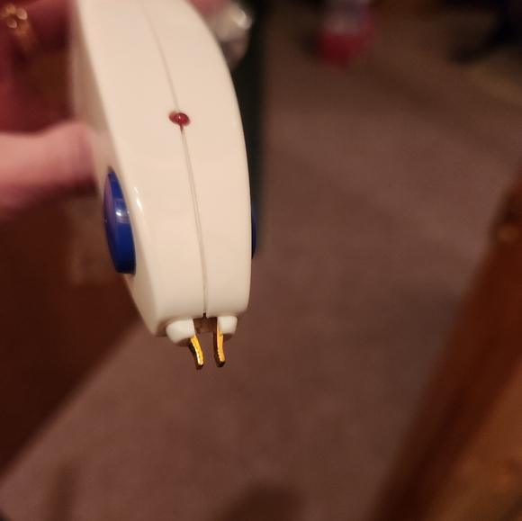 Emjoi Beauty Compact - Picture 4 of 4